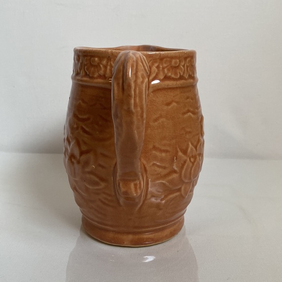 Vintage McCoy Water Lily Lotus Pitcher Peachy Brown with fish handle & lily pads - Picture 4 of 11